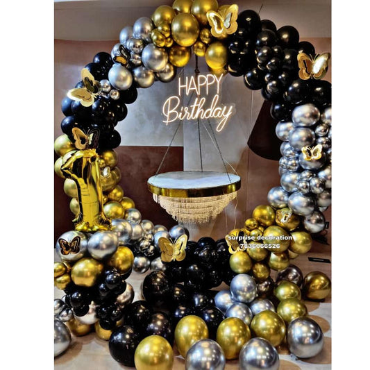 BIRTHDAY RING WITH CHANDELIER